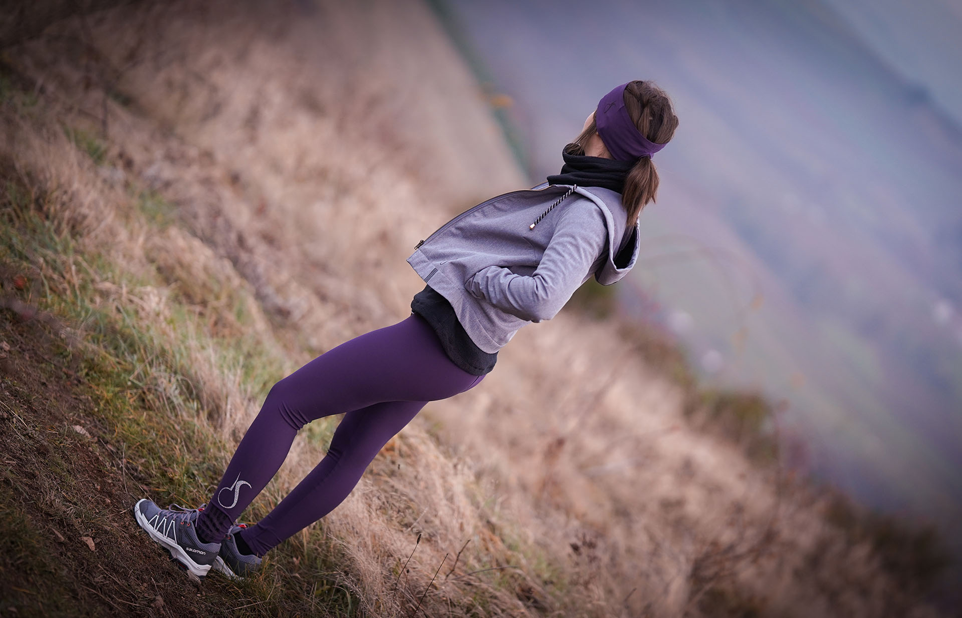 Ivanne.S  MOÖVE [Femme] ou comment coudre un legging sport & bien être  pour femme avec un élastique décoratif à la taille ?